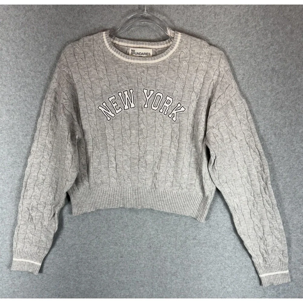 No Boundaries Sweater Womens Medium Gray Cable Knit New York Pullover Crewneck